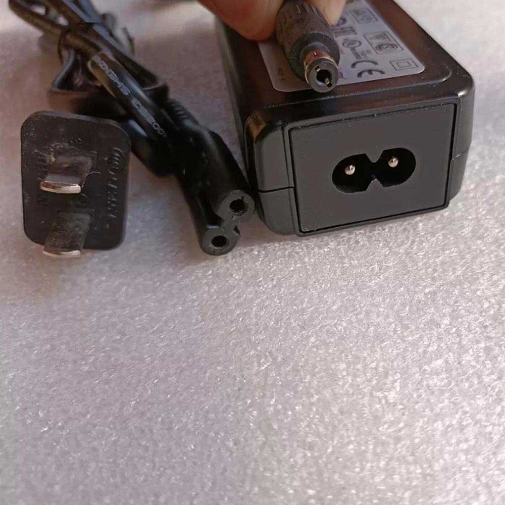 APD DA-48T12 adapter