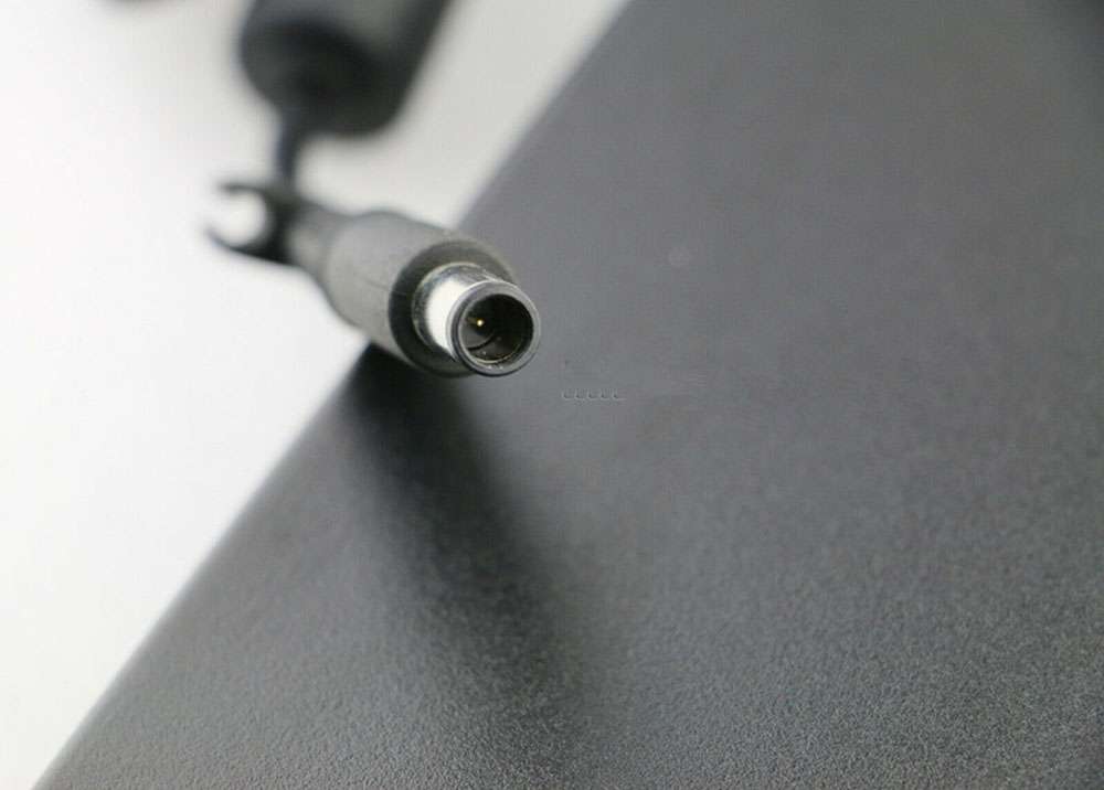 HP EliteBook 2570p 8530p 8540p 8540w 8760w adapter
