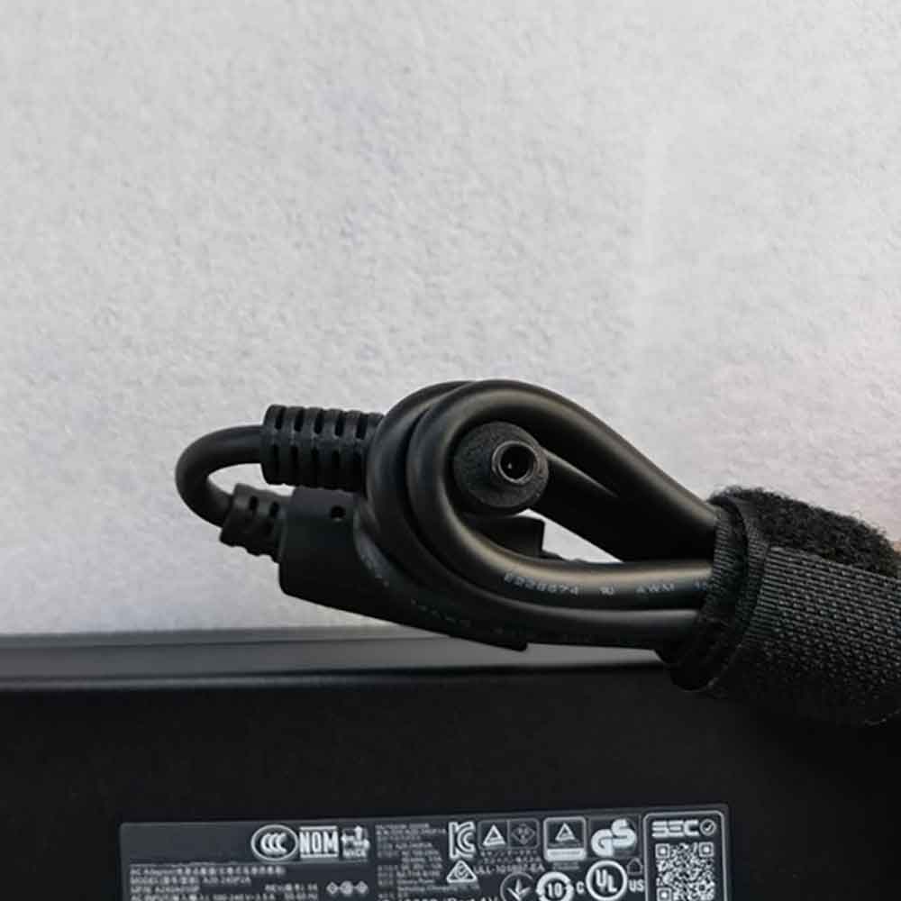 MSI Katana GF66 12UE-077 A20-240P2A adapter