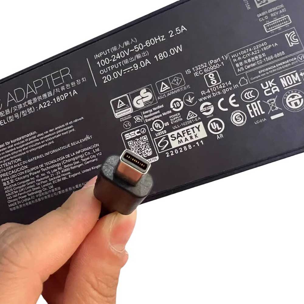 Asus ROG Zephyrus G14 GA403UI-XS96 adapter