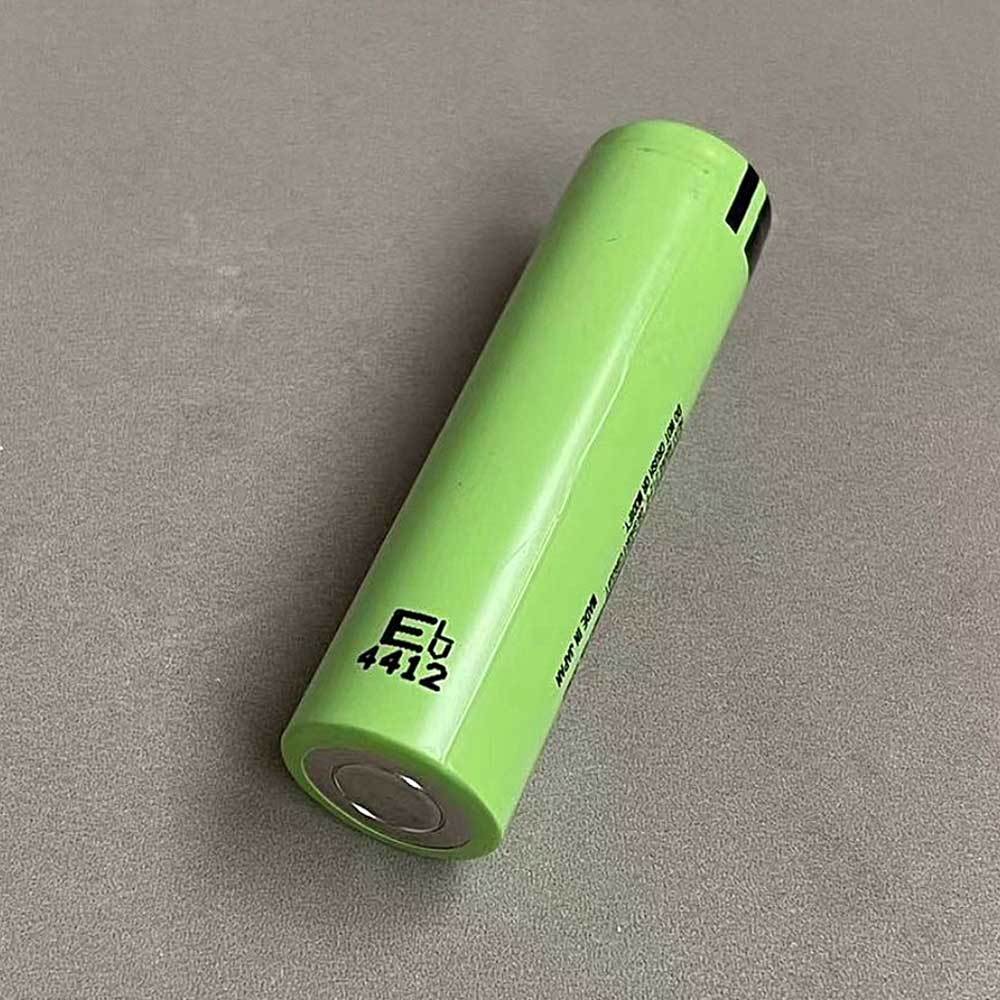 Panasonic NCR18650B battery