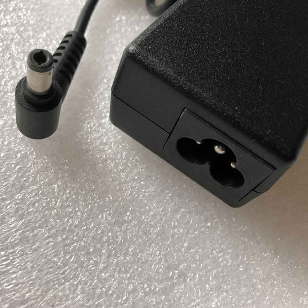 Toshiba Satellite C55T-C5300 C55T-C adapter