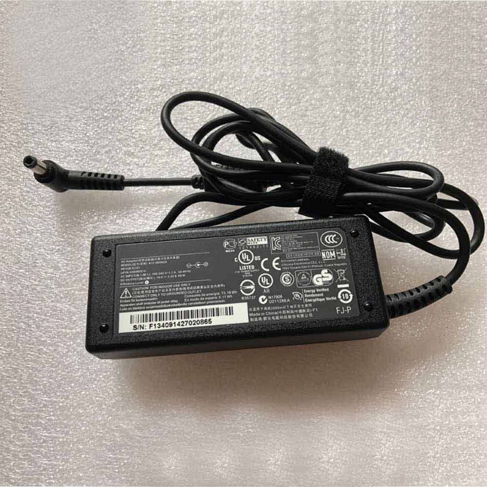 19V 3.42A 65W 100-240V 50-60Hz Toshiba Satellite C55T-C5300 C55T-C Replacement Adapter